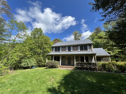3690 Country Lane,  Charlottesville, VA 22901