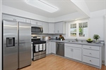 06-212 Julie Place - 06