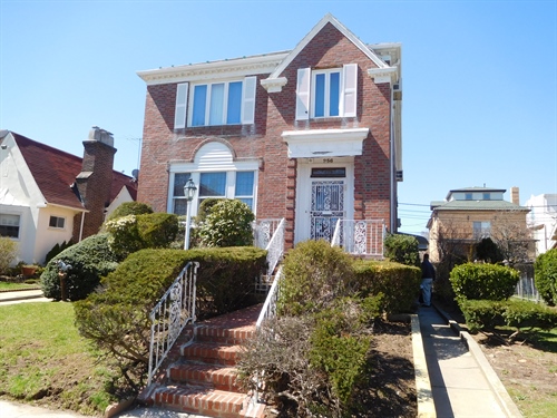 256 Coleridge Street,  Brooklyn, NY 11235