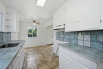 05-1236 El Centro Avenue - 05