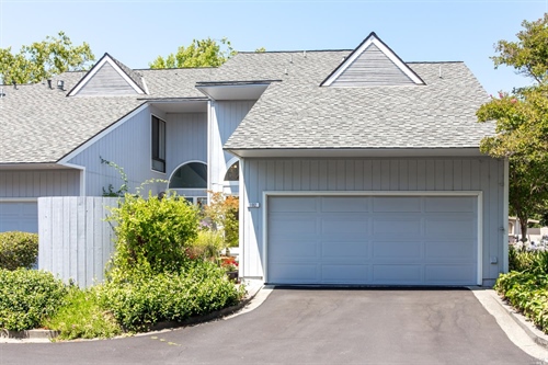 2791 McBride Lane #102,  Santa Rosa, CA 95403