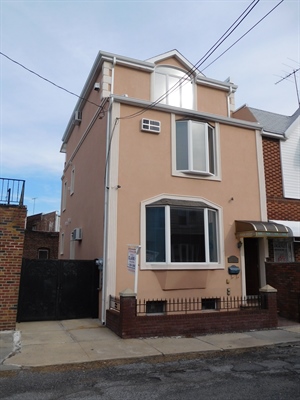 101 Lama Court,  Brooklyn, NY 11223