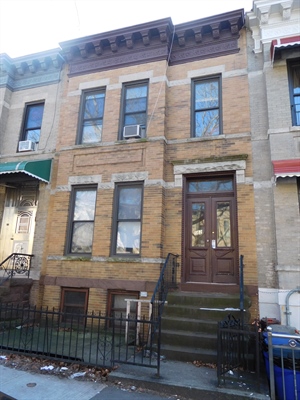562 57 street,  brooklyn, NY 11220