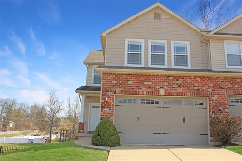 400 Willott Square Dr,  St. Peters, MO 63376