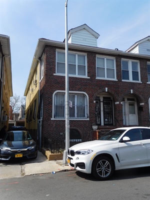 178 East 92 S,  Brooklyn, NY 11212