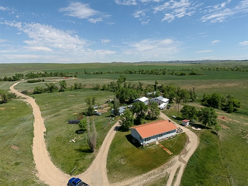 1893 Reno Creek Road,  Garryowen, MT 59031