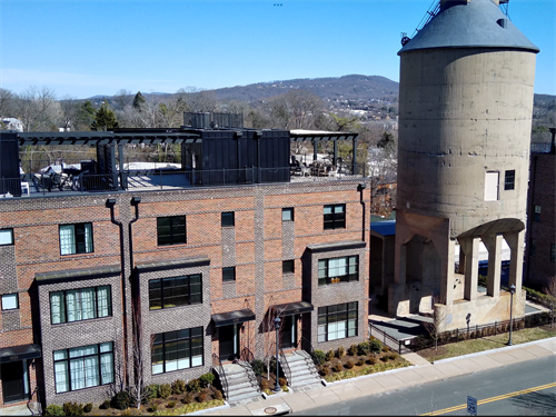 1037 E. Water Street,  Charlottesville, VA 22902