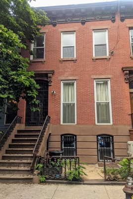 381 Bergen Street,  Brooklyn, NY 11217
