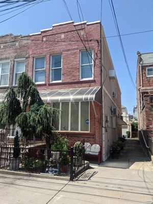 2462 East 2 Street,  Brooklyn, NY 11223