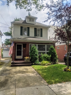 1717 East 29th Street,  Brooklyn, NY 11229