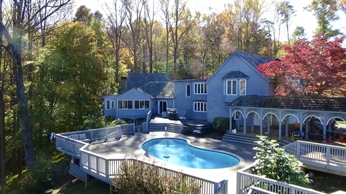 927 Michie Tavern Lane,  Charlottesville, VA 22902