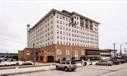 719 E 11th Street #101,  Ocean City, NJ 08226