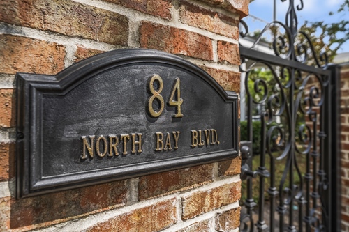 84 N Bay Blvd.,  The Woodlands, TX 77380