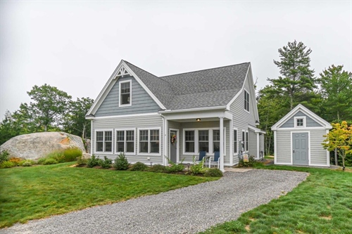 4 Colony Lane,  Arundel, ME 04046