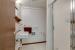 Lower Level Full Bath 