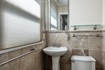 Ensuite Bath - 7 x 6
