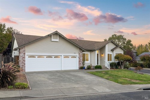 8401 Honor Pl,  Cotati, CA 94931