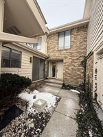 7355 Creek View Cir,  West Bloomfield, MI 48322