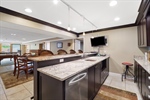 34 - Wet bar with dishwasher