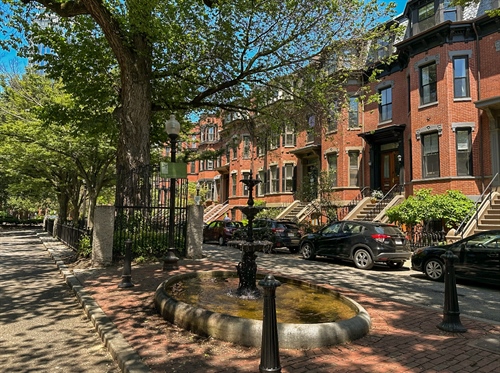 12 Braddock Park, Unit 1,  Boston, MA 02116