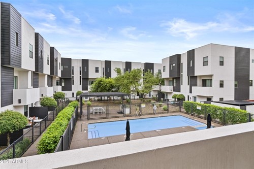 325 E Coronado Rd Unit 8,  Phoenix, AZ 85004