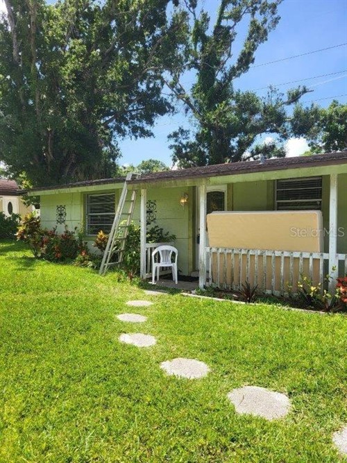 2532 Grand Cayman St,  Sarasota, FL 34231