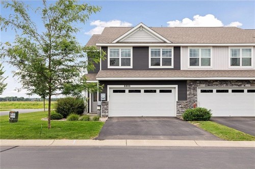 8800 Granite Pass,  Woodbury, MN 55129
