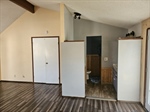 Master Bedroom Ensuite Full Bathroom wShwr