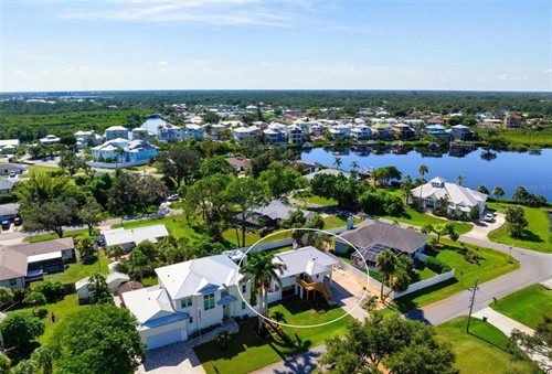 812 Garland Ave,  Nokomis, FL 34275