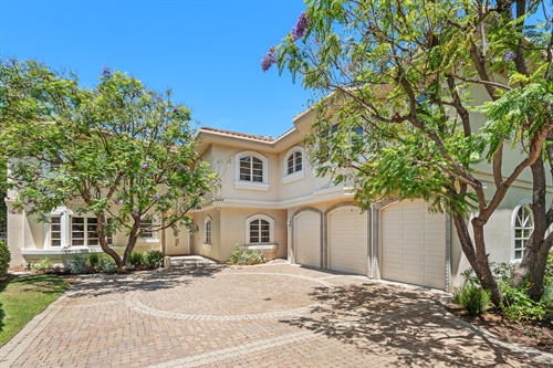 2293 Stratford Circle,  Los Angeles, CA 90077