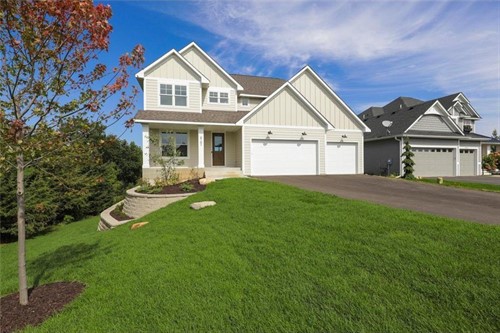 9702 Compass Pointe Ct,  Woodbury, MN 55129