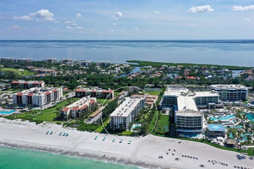 1701 Gulf of Mexico Dr Unit 404,  Longboat Key, FL 34228
