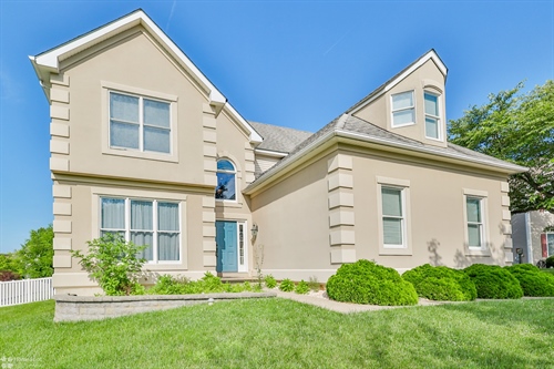 1902 Grouse Court,  Forks Twp, PA 18040