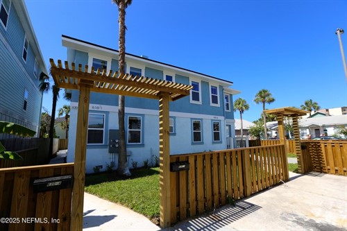 630 S 2nd St Unit 4,  Jacksonville Beach, FL 32250