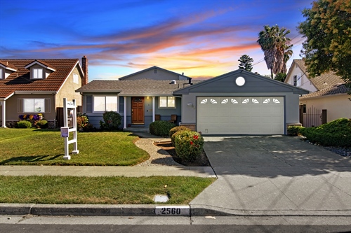 2560 Phelan Avenue,  Hayward, CA 94545