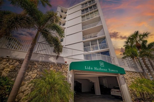 1770 Benjamin Franklin Dr Apt 203,  Sarasota, FL 34236