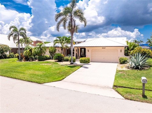 5027 Key Largo Dr,  Punta Gorda, FL 33950