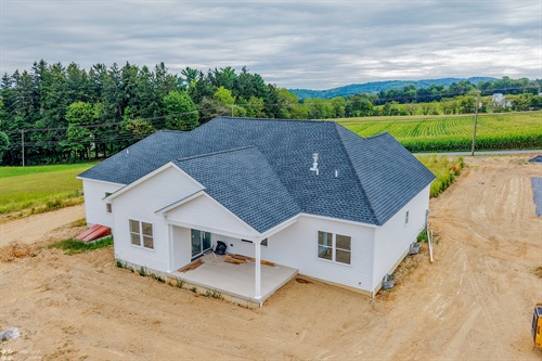 464 Long Lane Road,  Lehigh Twp, PA 18088