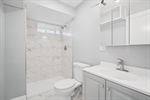 Garden unit main bathroom