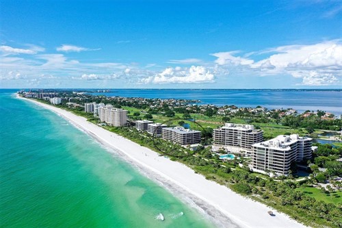565 Sanctuary Dr Apt A203,  Longboat Key, FL 34228