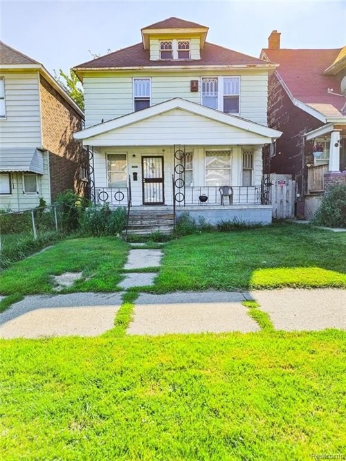 3869 Burns St,  Detroit, MI 48214