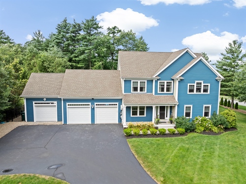 22 Redtail Ln,  Carver, MA 02330