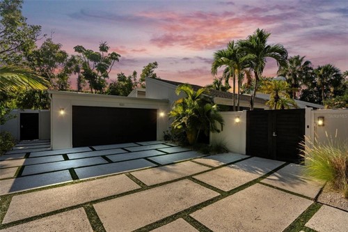 1100 Westway Dr,  Sarasota, FL 34236