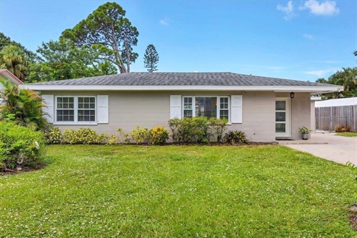 2284 Bougainvillea St,  Sarasota, FL 34239