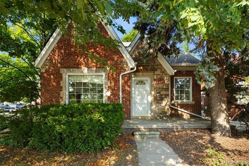 5401 Orchard Ave,  Dearborn, MI 48126