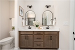 2275 Peachtree-42-23