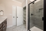 2275 Peachtree-42-22