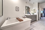 2555 Hampton 10304 8