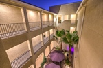2555 Hampton 10304 23