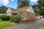 8600 Lockwood Ave,  Burbank, IL 60459